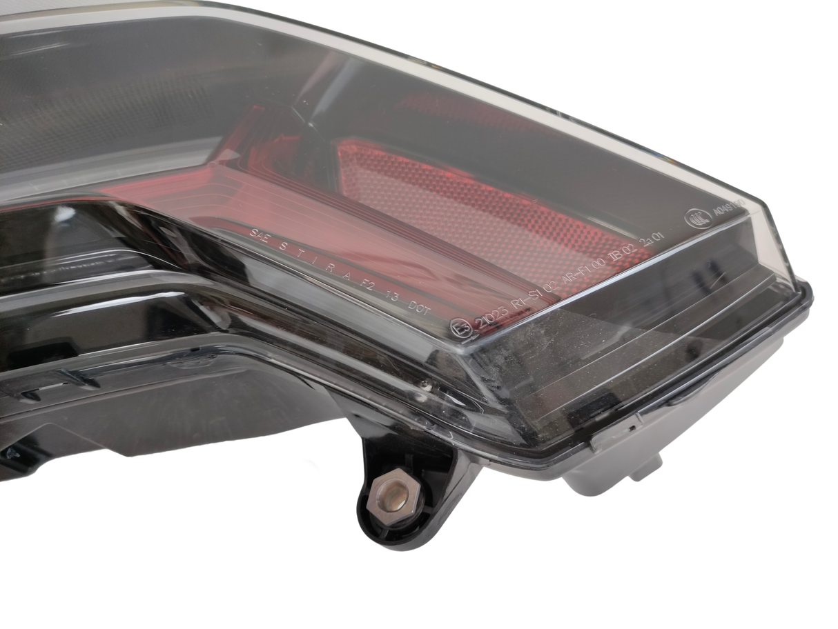 LAMBORGHINI URUS Genuine OEM Rear Tail Light Right/DX — OEM 4T0945096