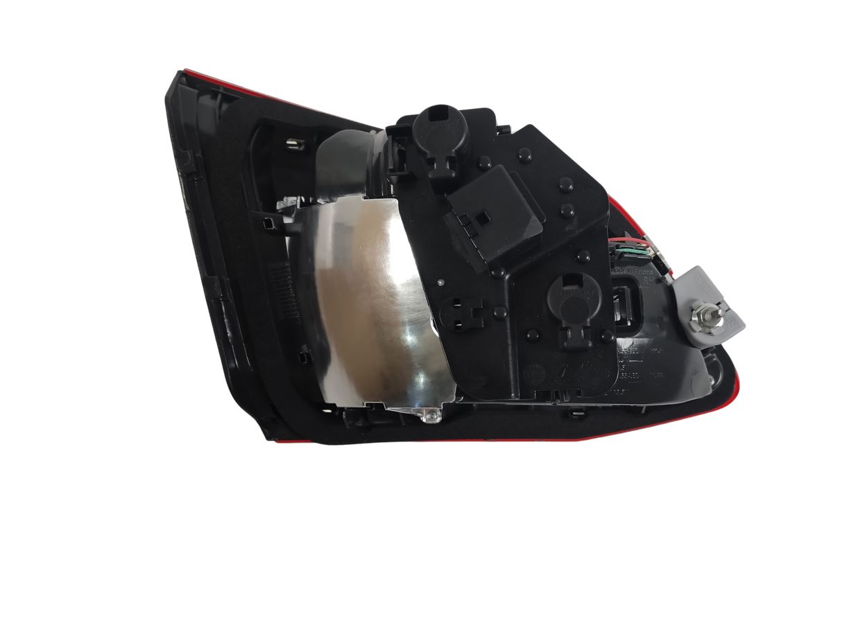 BMW 2er Original Rückleuchte Innen LED Rechts 63217311042 63217491342
