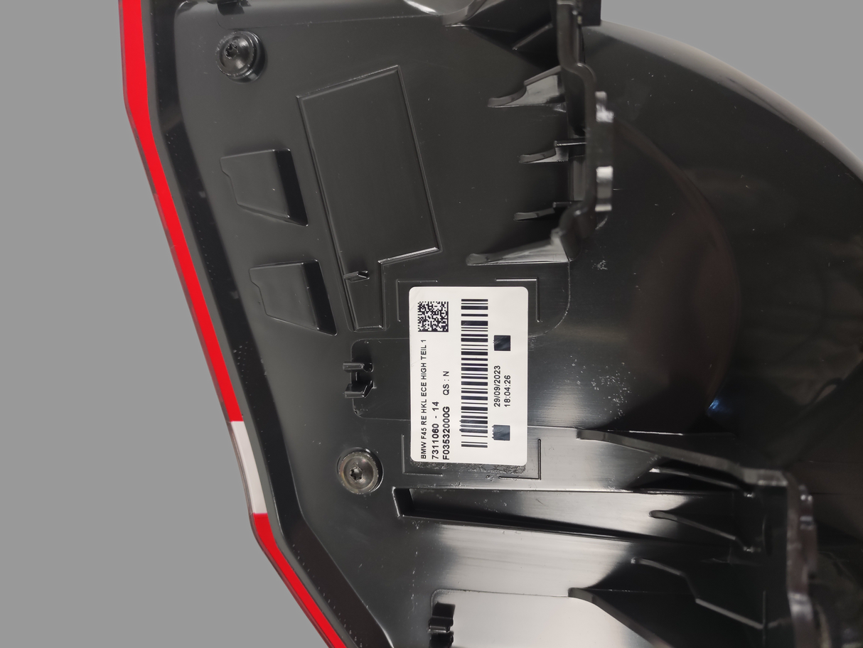 Fanale Posteriore Esterno LED Destro BMW SERIE 2 - Codice OEM 63217311060